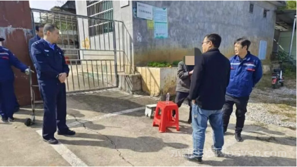 永新小屋岭派出所3天搜寻,走失老人平安回家