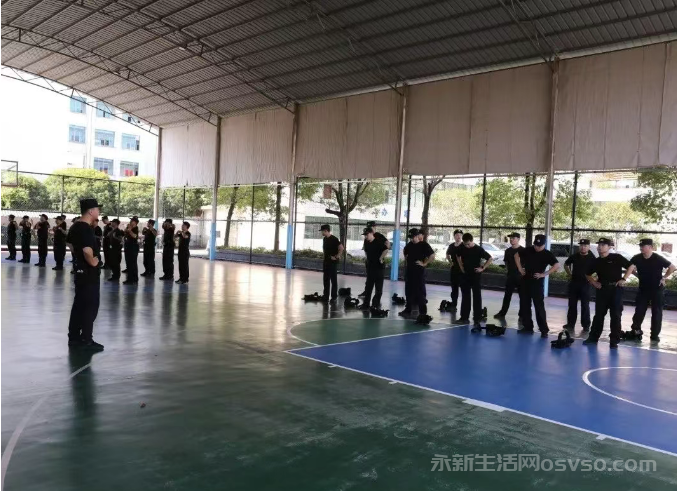 永新县公安局组织开展2025年“小教官”警务实战技能培训！