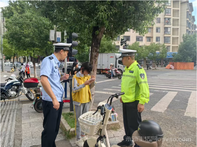 县交管大队与教体局联合开展开学季二三轮车骑行安全宣传教育活动